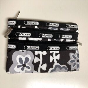 🔥Price drop $15🔥LeSportsac 3-Zip Floral Nylon Slim Wallet
